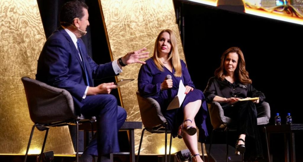 Panel Eduardo Claudia Manzano jpg