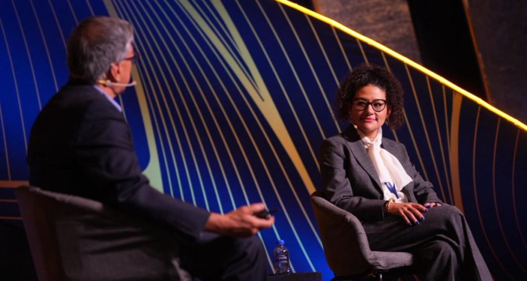 Foto Elizabeth Echeverria jpeg